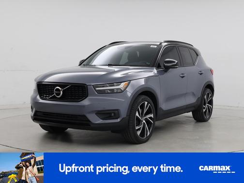 2022 Volvo XC40 T5 R-Design