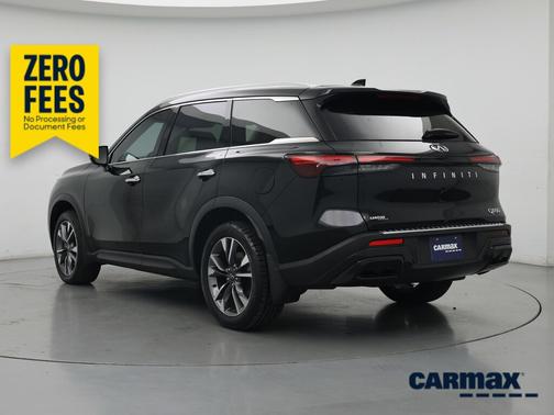 Black 2023 INFINITI QX60 Luxe