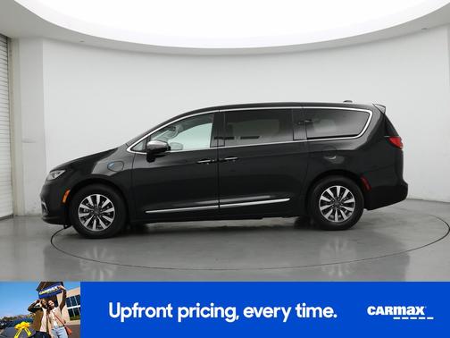 2023 Chrysler Pacifica Hybrid Limited