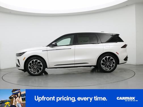 White 2026 Lincoln Nautilus Reserve