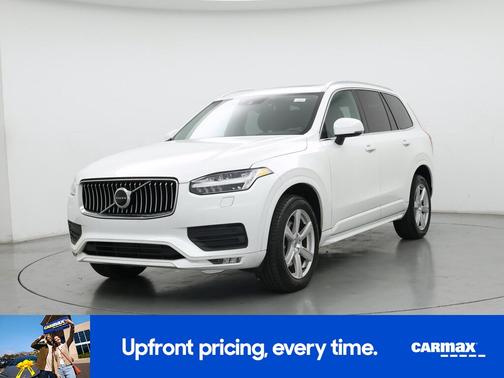 White 2021 Volvo XC90 T6 Momentum