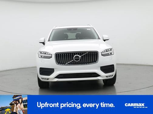 White 2021 Volvo XC90 T6 Momentum