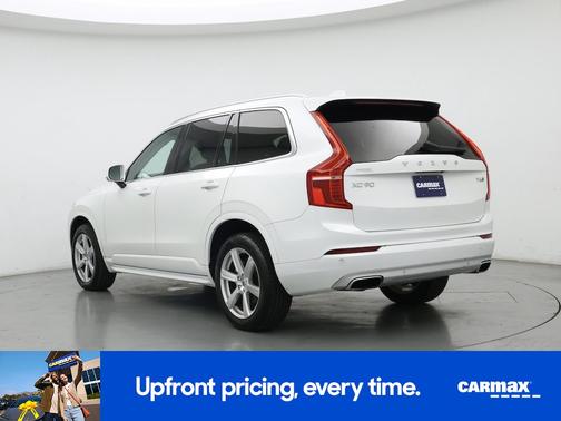 White 2021 Volvo XC90 T6 Momentum