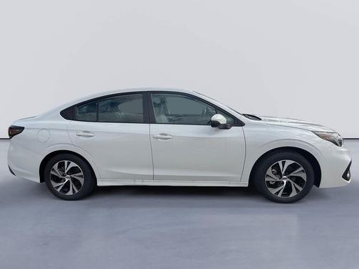 Crystal White Pearl 2025 Subaru Legacy Premium