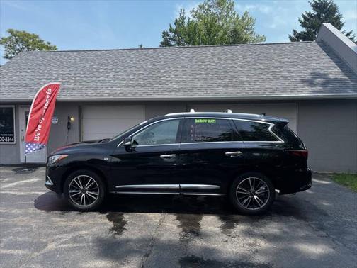 2016 INFINITI QX60 Base