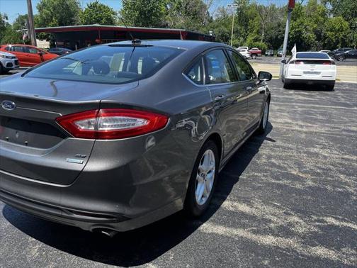 2013 Ford Fusion SE
