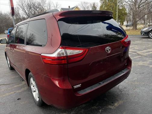 2015 Toyota Sienna LE
