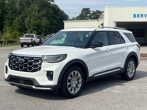 2025 Ford Explorer Platinum