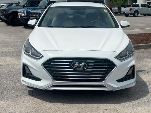 2018 Hyundai SONATA SE