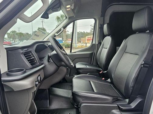 2026 Ford Transit-250 148 WB Medium Roof Cargo