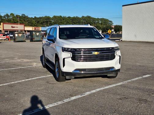 2023 Chevrolet Suburban Premier
