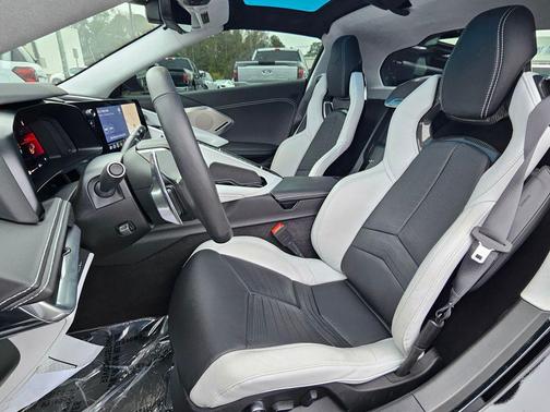 2023 Chevrolet Corvette Stingray w/3LT