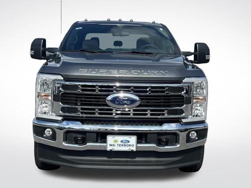 2025 Ford F-250 XLT