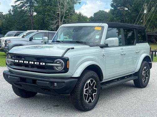2022 Ford Bronco Outer Banks