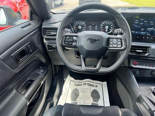 2025 Ford Mustang Dark Horse