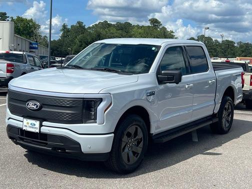 2025 Ford F-150 Lightning Flash