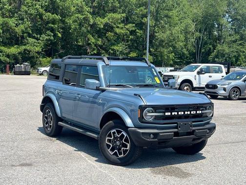 2024 Ford Bronco Outer Banks