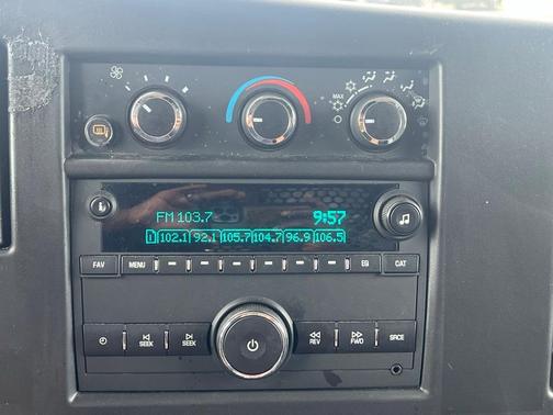 2023 GMC Savana 2500 Work Van