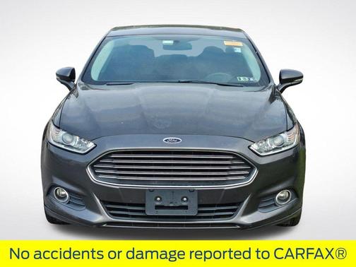 Magnetic 2016 Ford Fusion SE