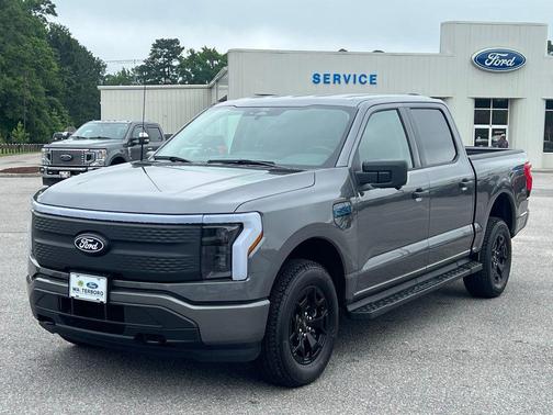 2025 Ford F-150 Lightning XLT