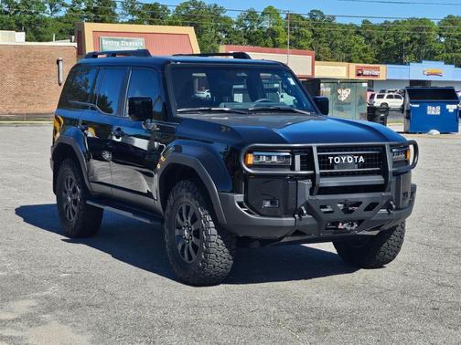 2025 Toyota Land Cruiser 