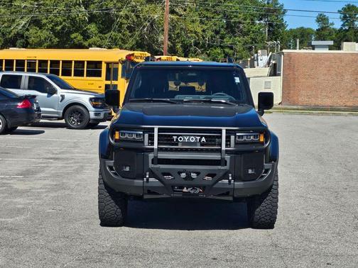 2025 Toyota Land Cruiser 