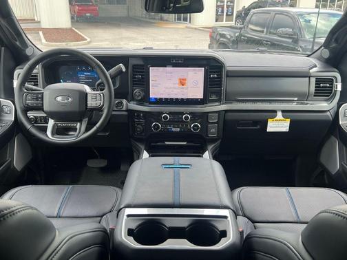 2025 Ford F-250 Platinum