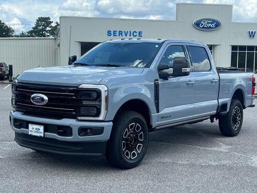 2025 Ford F-250 Platinum