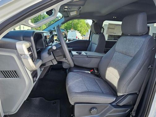 Oxford White 2026 Ford F-250 XL