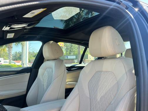 2021 BMW 530 i xDrive