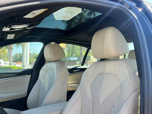 2021 BMW 530 i xDrive