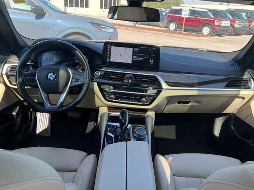 2021 BMW 530 i xDrive