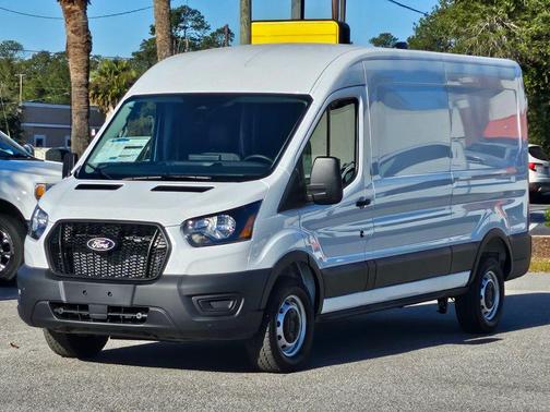 2026 Ford Transit-250 148 WB Medium Roof Cargo