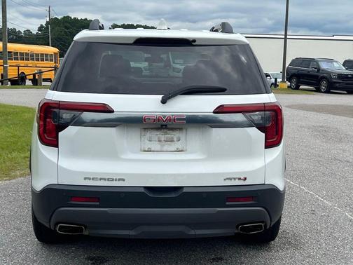2021 GMC Acadia AT4