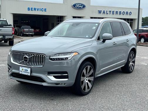 2024 Volvo XC90 B5 Plus Bright Theme