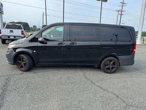 Black 2018 Mercedes-Benz Metris Base