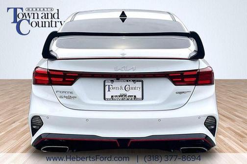 Snow White Pearl 2022 Kia Forte GT