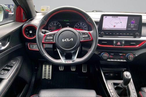 Snow White Pearl 2022 Kia Forte GT