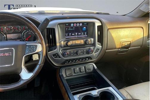 2017 GMC Sierra 2500 SLT