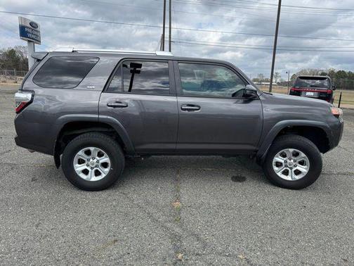 2017 Toyota 4Runner SR5