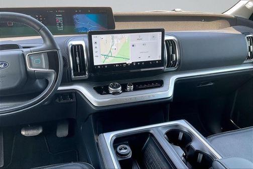 Space Silver Metallic 2025 Ford Expedition Platinum