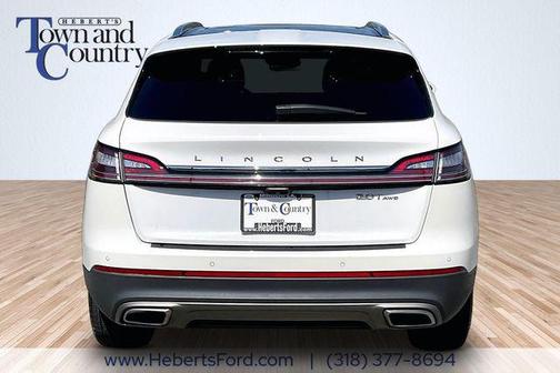 2020 Lincoln Nautilus Reserve