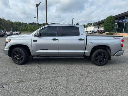 Silver Sky Metallic 2021 Toyota Tundra SR5