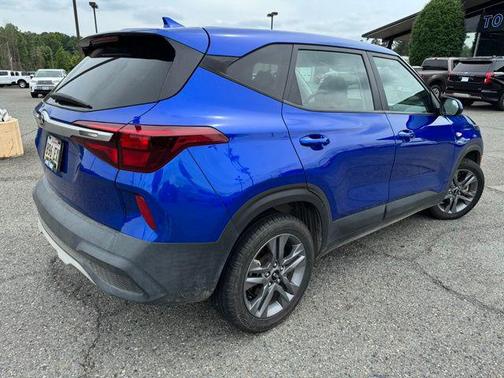 Neptune Blue 2021 Kia Seltos LX