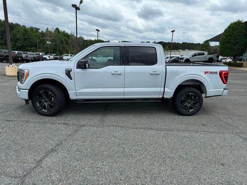 Space White Metallic 2022 Ford F-150 XLT