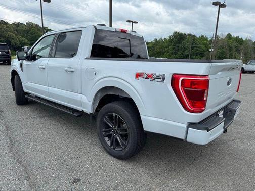 Space White Metallic 2022 Ford F-150 XLT