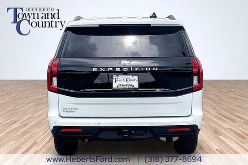 OXFORD WHITE 2026 Ford Expedition Active