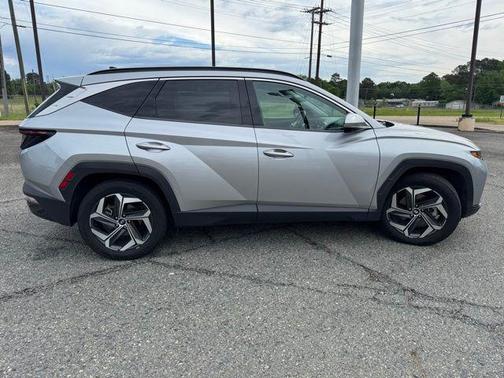 Shimmering Silver 2022 Hyundai TUCSON Limited