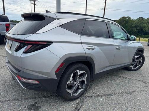 Shimmering Silver 2022 Hyundai TUCSON Limited