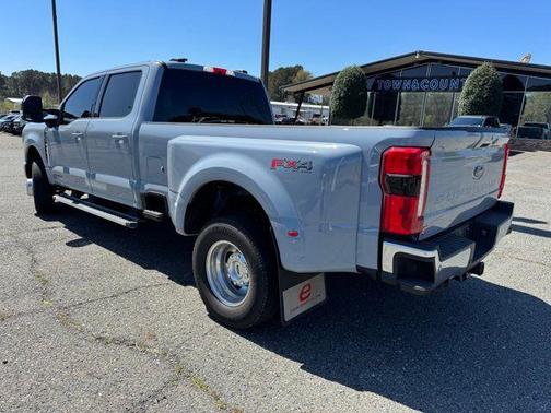 2026 Ford F-350 Lariat